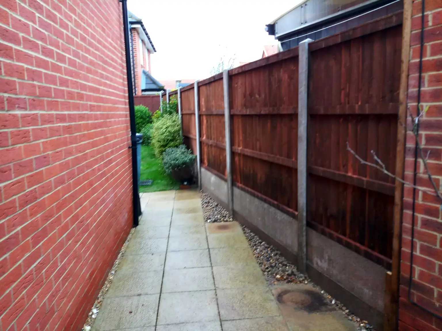 fencing-contractor-in-watford-hertfordshire-19